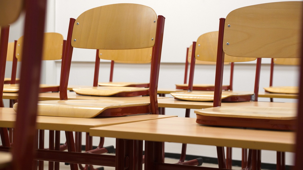 Wybór ścieżki edukacyjnej w Warszawie – jak dopasować szkołę do potrzeb ucznia